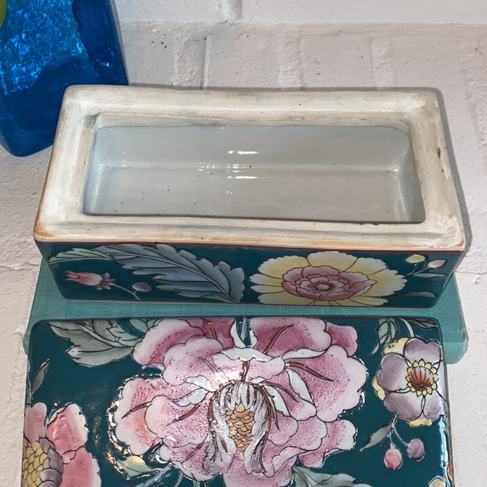 Vintage Trinket Box - Picture 4 of 12